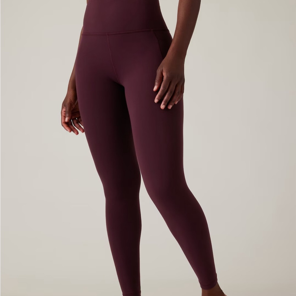 ATHLETA NWT!! SALUTATION STASH POCKET HIGH RISE TIGHT